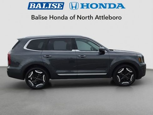 Used 2023 Kia Telluride S AWD/4WD image 6