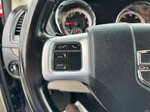 Used 2017 Dodge Grand Caravan SE w/ UConnect Hands-Free Group FWD image 21