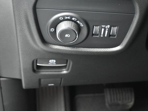 New 2025 Jeep Grand Cherokee L Limited w/ Black Appearance Package image 20