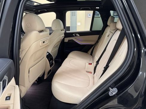Used 2022 BMW X5 sDrive40i w/ Premium Package RWD image 22