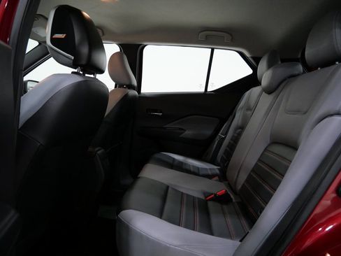 Used 2023 Nissan Kicks SR w/ SR Premium Package image 23