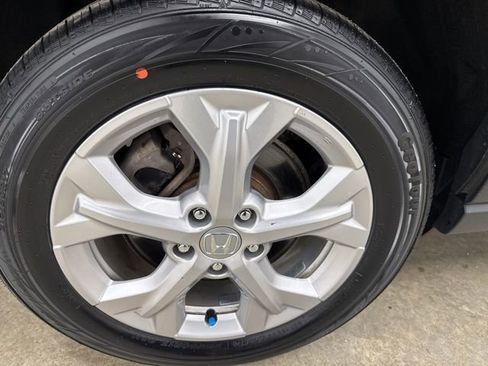 Certified 2024 Honda HR-V LX image 11