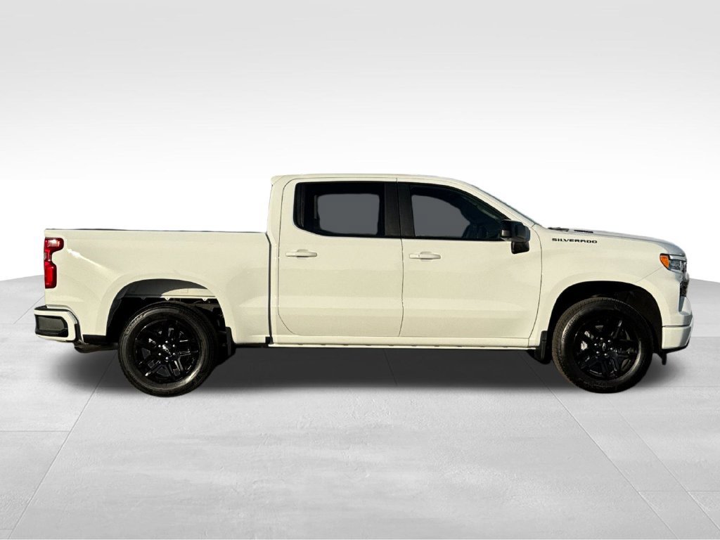 New 2026 Chevrolet Silverado 1500 RST w/ LPO, Dark Essentials Package RWD image 6