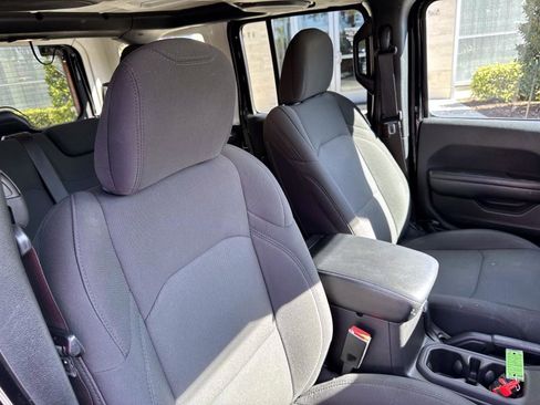 Used 2023 Jeep Wrangler Sport S image 14