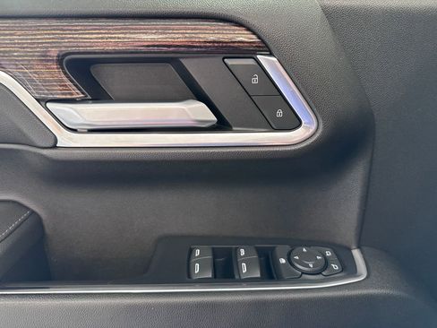 Certified 2022 GMC Sierra 1500 Elevation w/ Elevation Premium Package AWD/4WD image 28