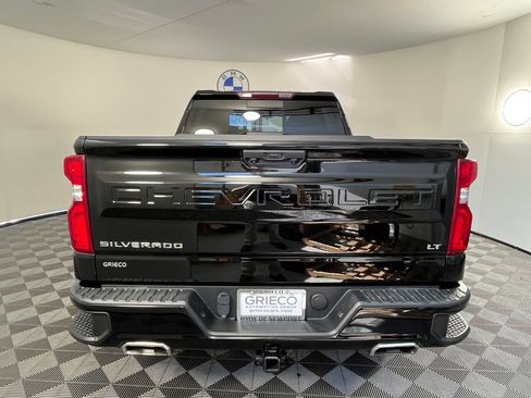 Used 2022 Chevrolet Silverado 1500 LT Trail Boss w/ Convenience Package II AWD/4WD image 11