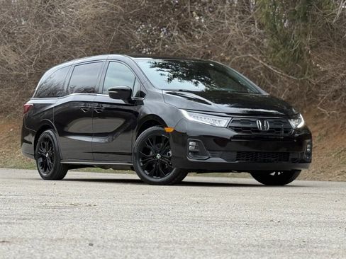 Used 2025 Honda Odyssey Sport-L image 2