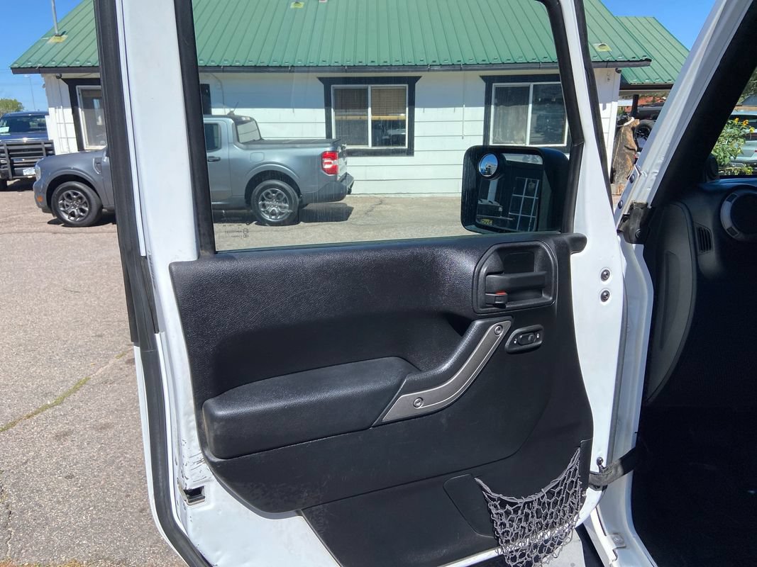Used 2012 Jeep Wrangler Unlimited Sport AWD/4WD image 12