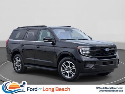 Used 2025 Ford Expedition Active
