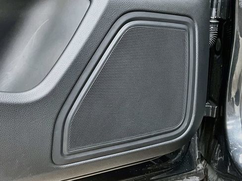 Certified 2023 Porsche Macan S AWD/4WD image 21