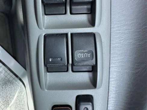 Used 2011 Toyota Tacoma 4x4 Double Cab w/ SR5 Pkg #2 image 34