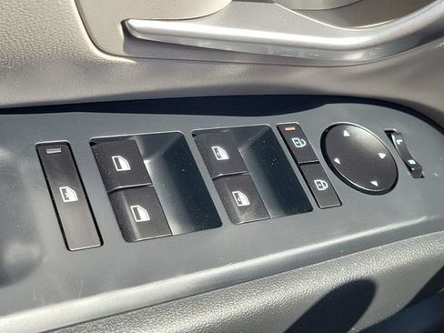 Used 2025 Hyundai Tucson SEL FWD image 18