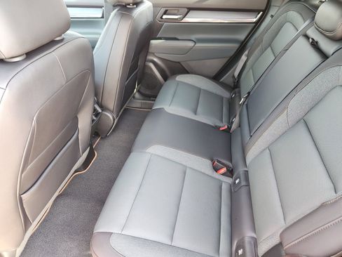 Used 2026 GMC Terrain AT4 w/ Convenience Package III image 32