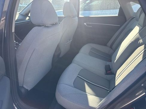 Used 2022 Hyundai Sonata SE image 8