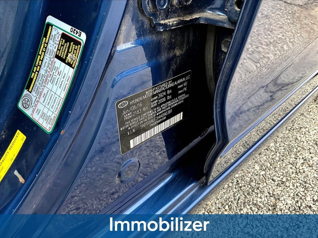 Used 2013 Hyundai Elantra Limited w/ Technology Pkg FWD image 21