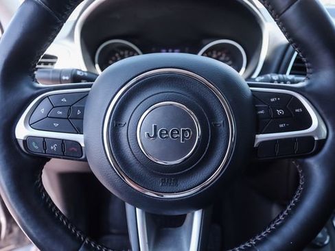 Used 2018 Jeep Compass Latitude w/ Cold Weather Group AWD/4WD image 18