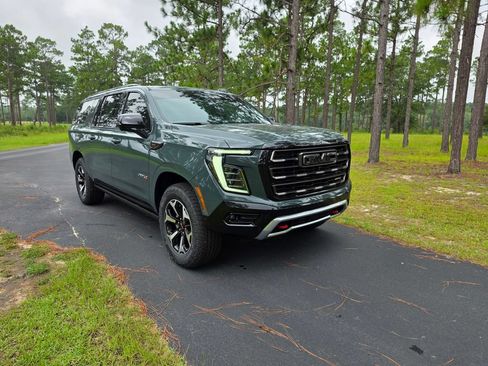 New 2026 GMC Yukon XL AT4 Ultimate AWD/4WD image 7