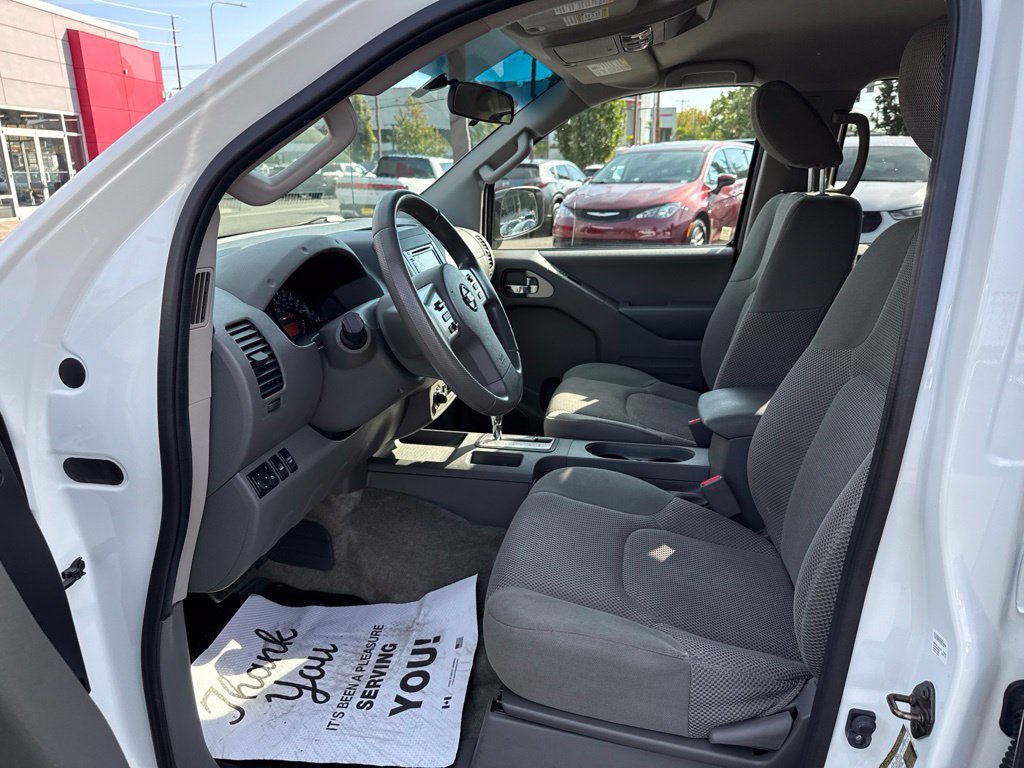 Used 2015 Nissan Frontier SL AWD/4WD image 15