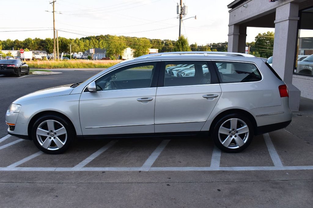 Used 2009 Volkswagen Passat Komfort FWD image 5