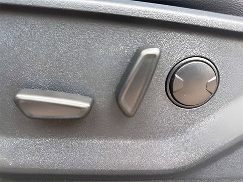 New 2025 Ford F250 Lariat w/ FX4 Off-Road Package image 18