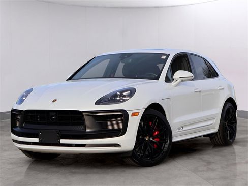 Certified 2024 Porsche Macan GTS image 1
