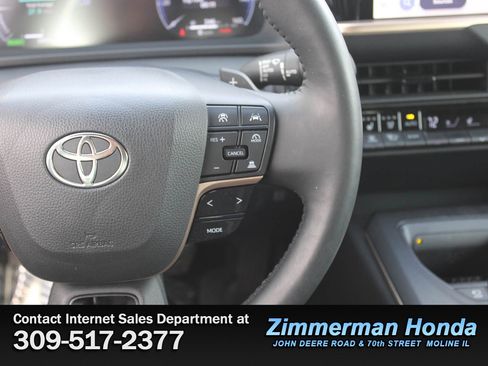 Used 2023 Toyota Crown Platinum AWD/4WD image 13