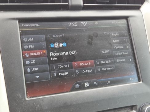 Used 2013 Ford Fusion Energi SE FWD image 28