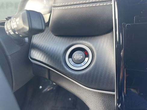 Used 2023 Jeep Grand Cherokee Altitude image 22