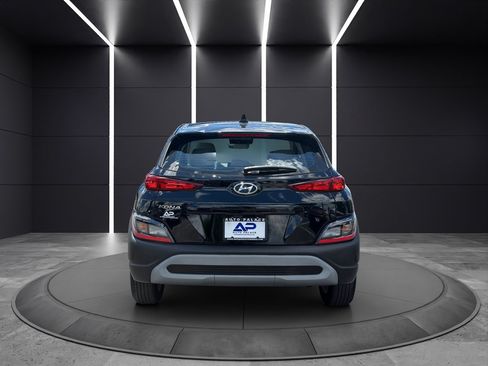 Used 2023 Hyundai Kona SE FWD image 5