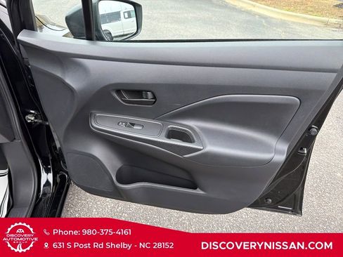 Certified 2022 Nissan Versa S image 34