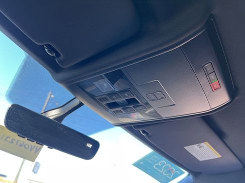 Used 2023 Volkswagen Atlas Cross Sport SE w/ Panoramic Sunroof Package image 23