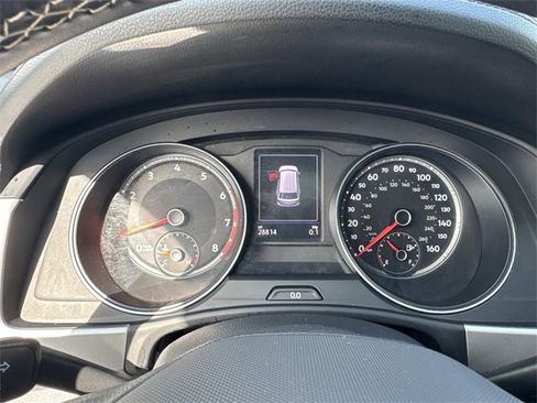 Certified 2021 Volkswagen Atlas Cross Sport SE w/ Panoramic Sunroof Package image 20