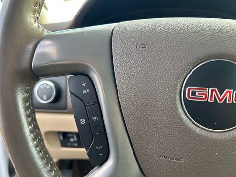 Used 2011 GMC Sierra 3500 SLT w/ SLT Convenience Package image 17