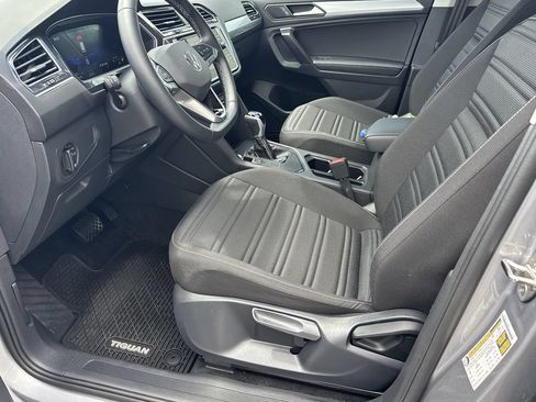 Used 2024 Volkswagen Tiguan S FWD image 9