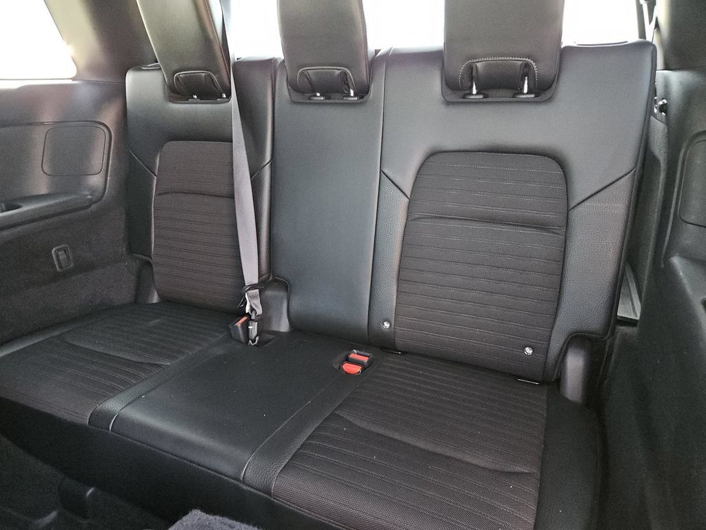 Used 2023 Nissan Pathfinder Rock Creek AWD/4WD image 38