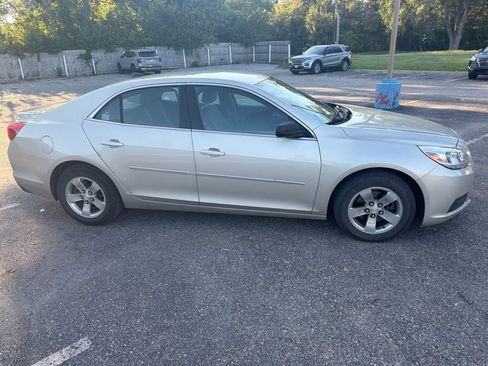 Used 2013 Chevrolet Malibu LS w/ Protection Package FWD image 7