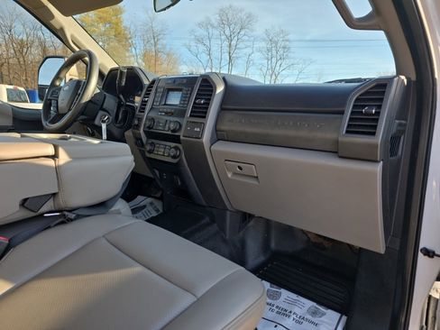 Used 2020 Ford F250 XL w/ Power Equipment Group image 20