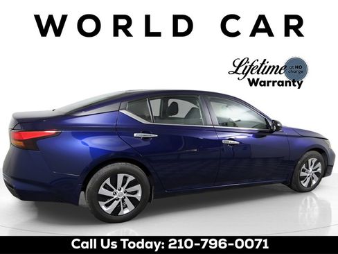 Certified 2024 Nissan Altima 2.5 S image 10