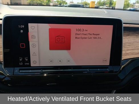 Used 2024 Volkswagen Atlas SEL Premium R-Line image 12