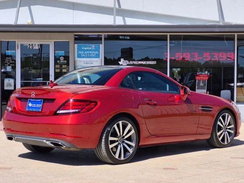 Used 2018 Mercedes-Benz SLC 300 image 6