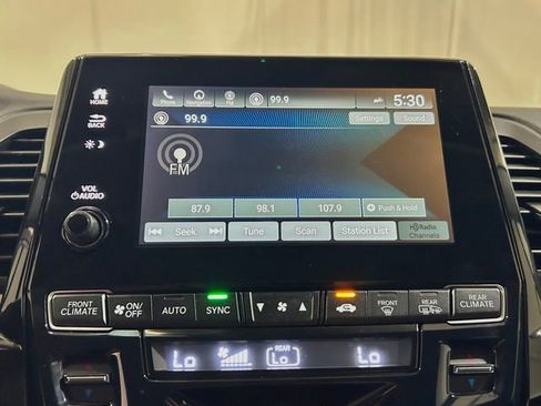 Used 2023 Honda Odyssey Elite image 56