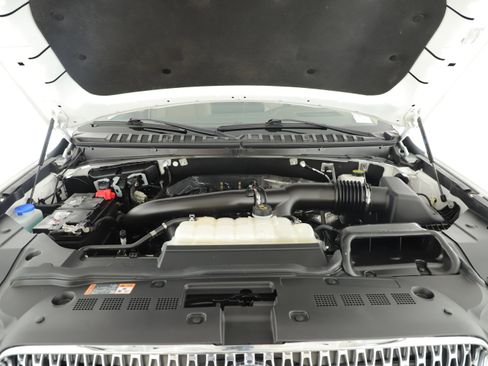 Used 2024 Lincoln Navigator L Reserve AWD/4WD image 6
