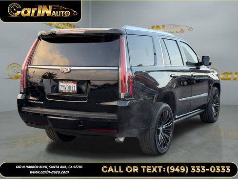 Used 2017 Cadillac Escalade Premium Luxury image 5