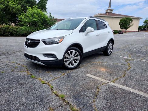 Used 2019 Buick Encore Preferred FWD image 3