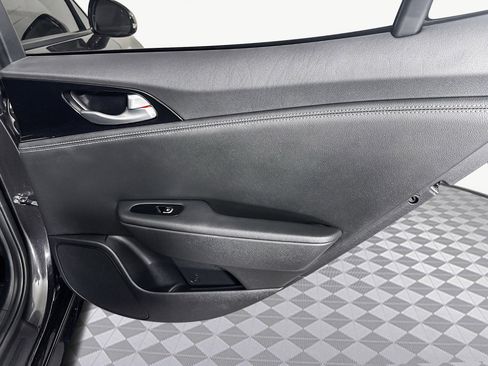 Used 2020 Kia Stinger GT-Line image 28