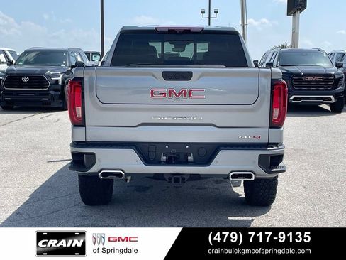 Used 2024 GMC Sierra 1500 AT4 w/ Technology Package AWD/4WD image 6