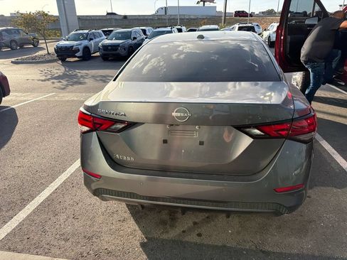 Used 2025 Nissan Sentra SV w/ Trunk Package FWD image 5