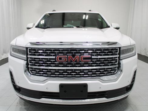 Used 2023 GMC Acadia Denali AWD/4WD image 3