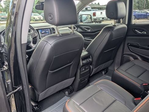 Used 2023 GMC Acadia AT4 w/ Technology Package AWD/4WD image 13
