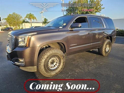 Used 2017 GMC Yukon Denali w/ Open Road Package AWD/4WD image 1
